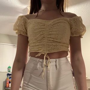 Hollister Patterned Off The Shoulder Crop Top